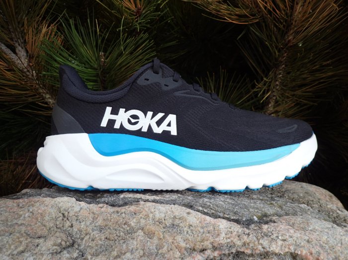 Hoka Arahi 8