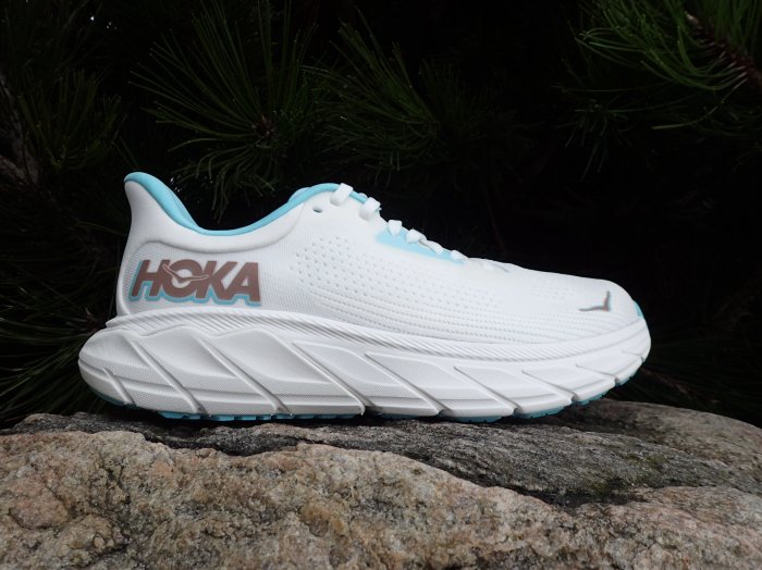 Hoka Arahi 7