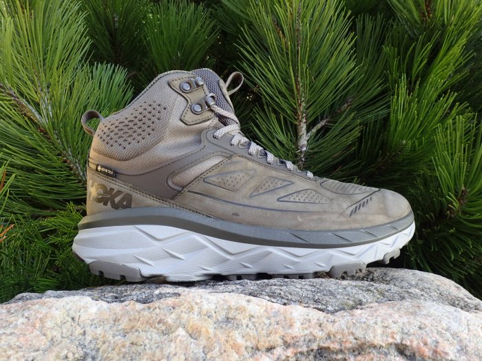 Hoka Challenger Mid Gore-tex