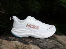 Hoka Skyflow