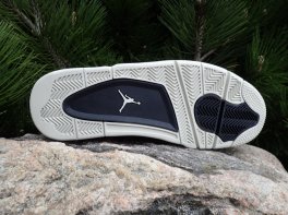 Nike Air Jordan 4