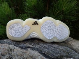 Adidas Stabil 16