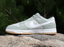 Nike Dunk Low Retro