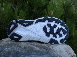 Hoka Arahi 5