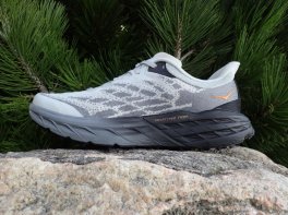 Hoka Speedgoat 5