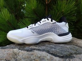 Adidas Stabil 16
