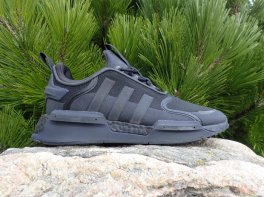 ADIDAS NMD V3