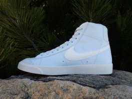 Nike Blazer Mid '77