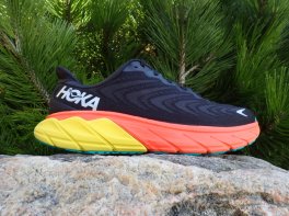 Hoka Arahi 6 