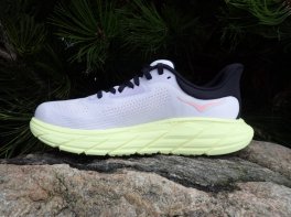 Hoka Arahi 7