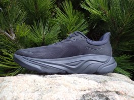 Hoka Arahi 8