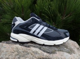 Adidas Response CL