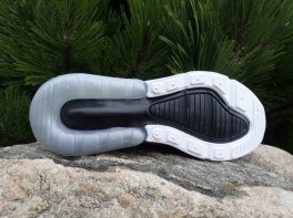 Nike Air Max 270