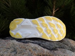 Hoka Clifton 9