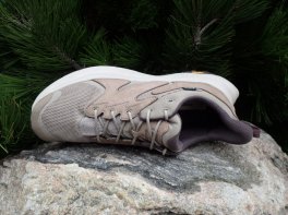 Hoka Anacapa 2