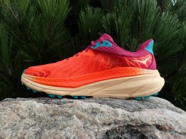 Hoka Challenger 7