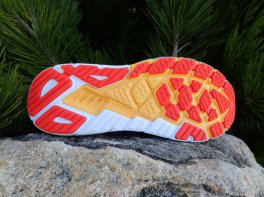 Hoka Arahi 6