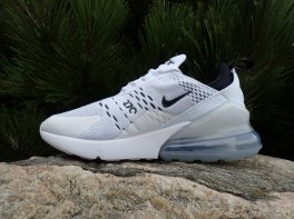 Nike Air Max 270