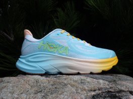 Hoka Clifton 10
