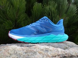 Hoka Arahi 5
