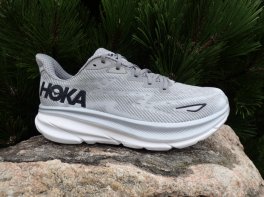 Hoka Clifton 9