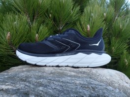 Hoka Arahi 5