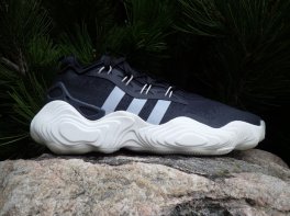Adidas Trae Young 3