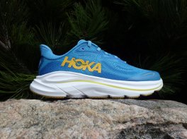 Hoka Clifton 10