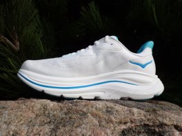 Hoka Clifton 10