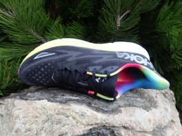 Hoka Clifton 9
