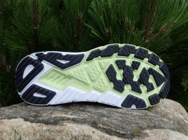 Hoka Arahi 6