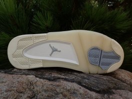 Air Jordan 4 RM