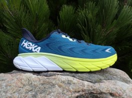 Hoka Arahi 6