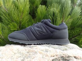 New Balance 400