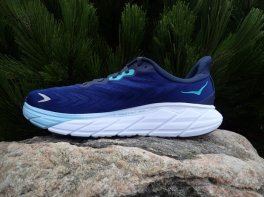 Hoka Arahi 6