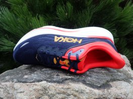 Hoka Bondi 9