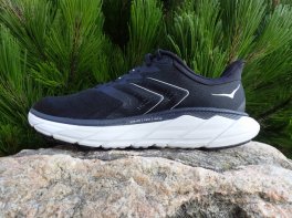 Hoka Arahi 5