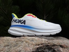 Hoka Clifton 9