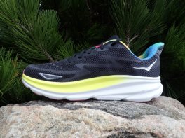Hoka Clifton 9