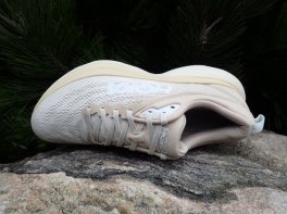 Hoka Bondi 8