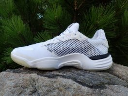 Adidas Stabil 16