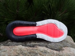 Nike Air Max 270