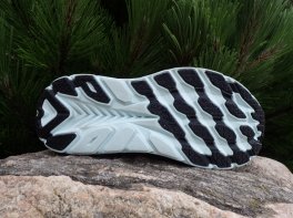 Hoka Clifton 8