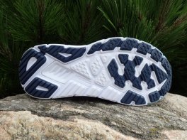 Hoka Arahi 6