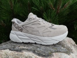Hoka Clifton Suede