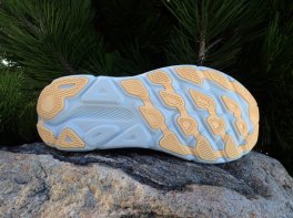 Hoka Clifton 9