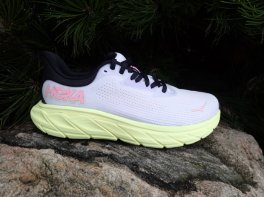 Hoka Arahi 7
