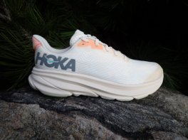 Hoka Clifton 9