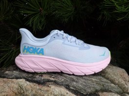 Hoka Arahi 7