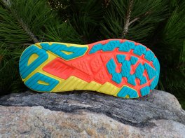 Hoka Arahi 6 
